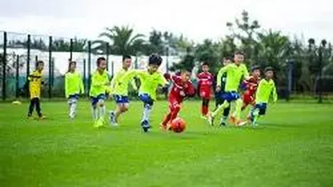 “激战正酣！切尔西领跑进球榜，阿森纳严守防线，赛季悬念一触即发！”